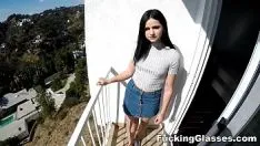 Jouer Film érotique filmé avec un voisin de la villa qui est une pute et veut une bite
