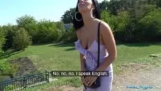 Redare Sex Cu O Prostituata Bruneta Cu Tate Mari Ii Da Banii Sa Faca Sex In Natura