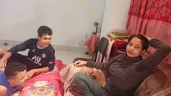 Reproducir Shathi Khatun, Hanif y Shapan Pramanik en un trío tórrido