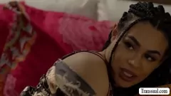 Oynat Ts latina anna de ville fucks stepsis Eva Maxim'in traşlı kedi