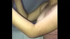 Afspelen Hotwife zuigt weer de lul van de buurman, ze kan niet genoeg krijgen