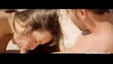 Odtwórz Film porno z Craiova Rudareasa jest nakręcony podczas ssania jej w Rumunii
